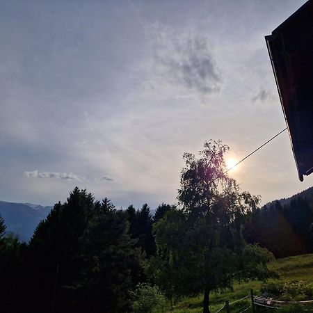 Karlbauer Huette Villa Lendorf ภายนอก รูปภาพ