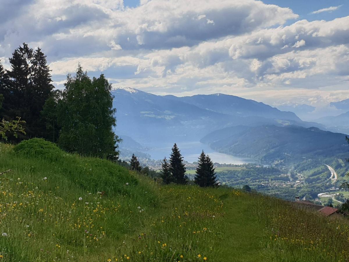 Karlbauer Huette Villa Lendorf ภายนอก รูปภาพ
