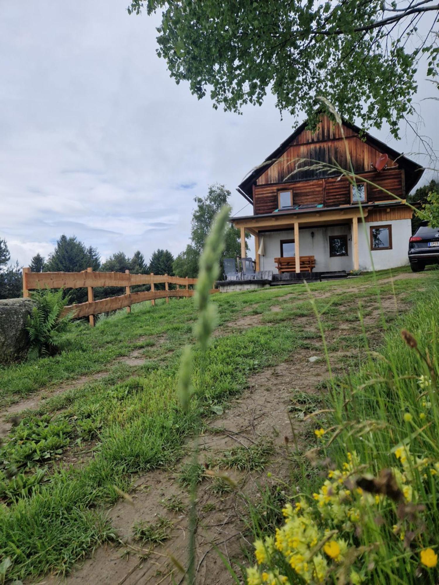Karlbauer Huette Villa Lendorf ภายนอก รูปภาพ